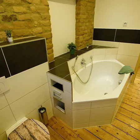 Haus Am Bach - Schoene Grosse Moderne Mit Terrasse Apartment *